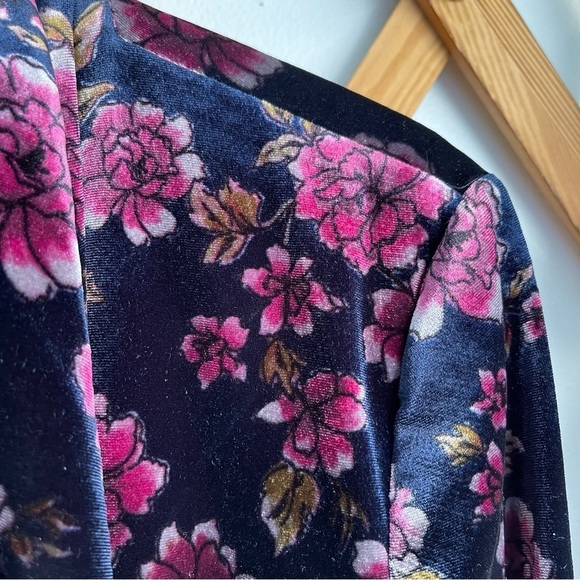 1.State Floral Velvet Blazer - Picture 2 of 6